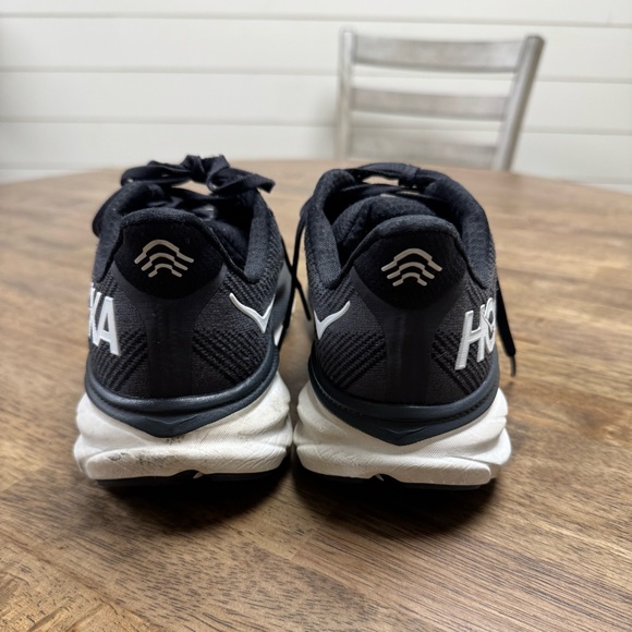 Women’s Hoka Clifton 9 running shoes. Size Women’s US 8 - Picture 3 of 6